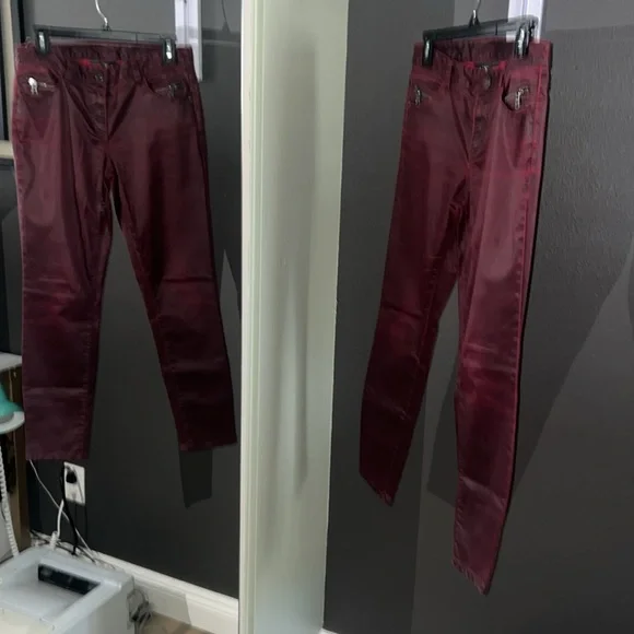 🛑 1 hour sale. Armani Exchange, merlot color jeans/pants, slight distress, sz 6 - Picture 4 of 13
